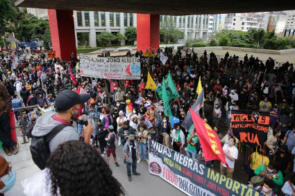 Contra mais um brutal assassinato, ampliar a luta contra a opressão racista no Brasil!