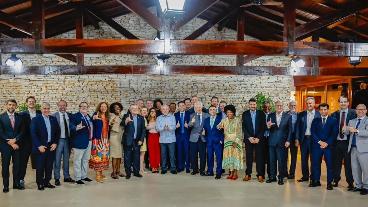 “A hipocrisia é uma homenagem que o vício presta à virtude”: como assim, um PT antissistema?